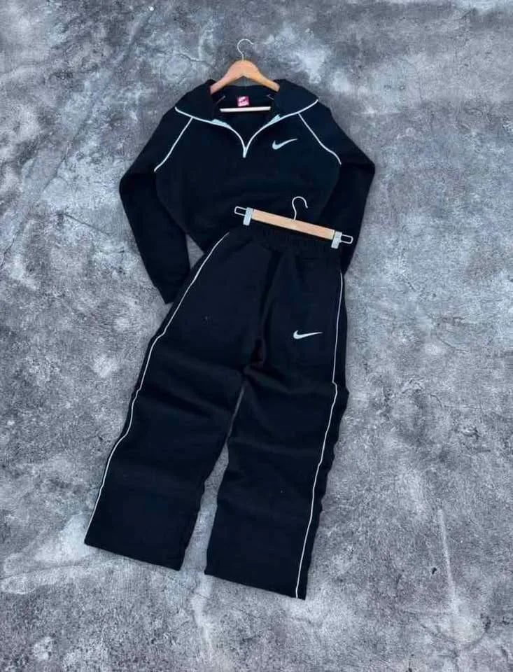 Vestido Nike de cuero