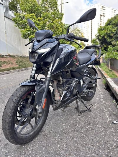 Bajaj Dominar 400 2021